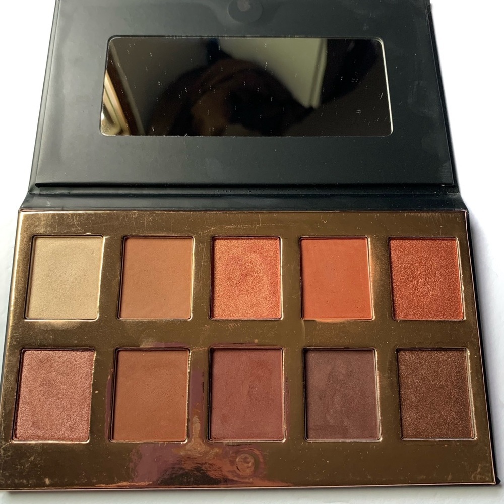 Crown Eyeshadow Palette